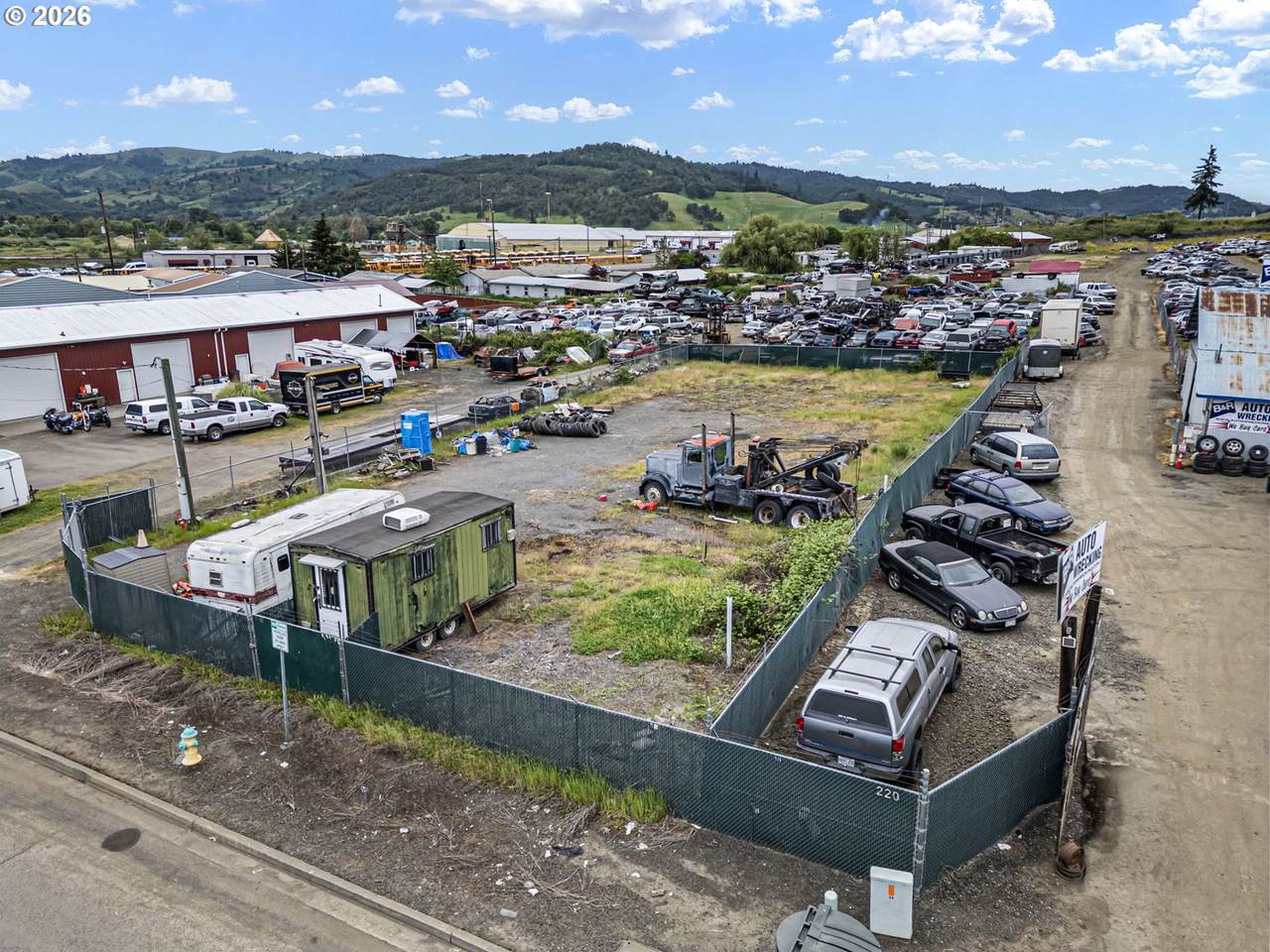 https://bt-photos.global.ssl.fastly.net/portland/1280_boomver_1_640624032-2.jpg