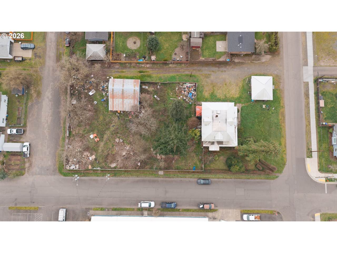 122 12TH Ave - Photo 1