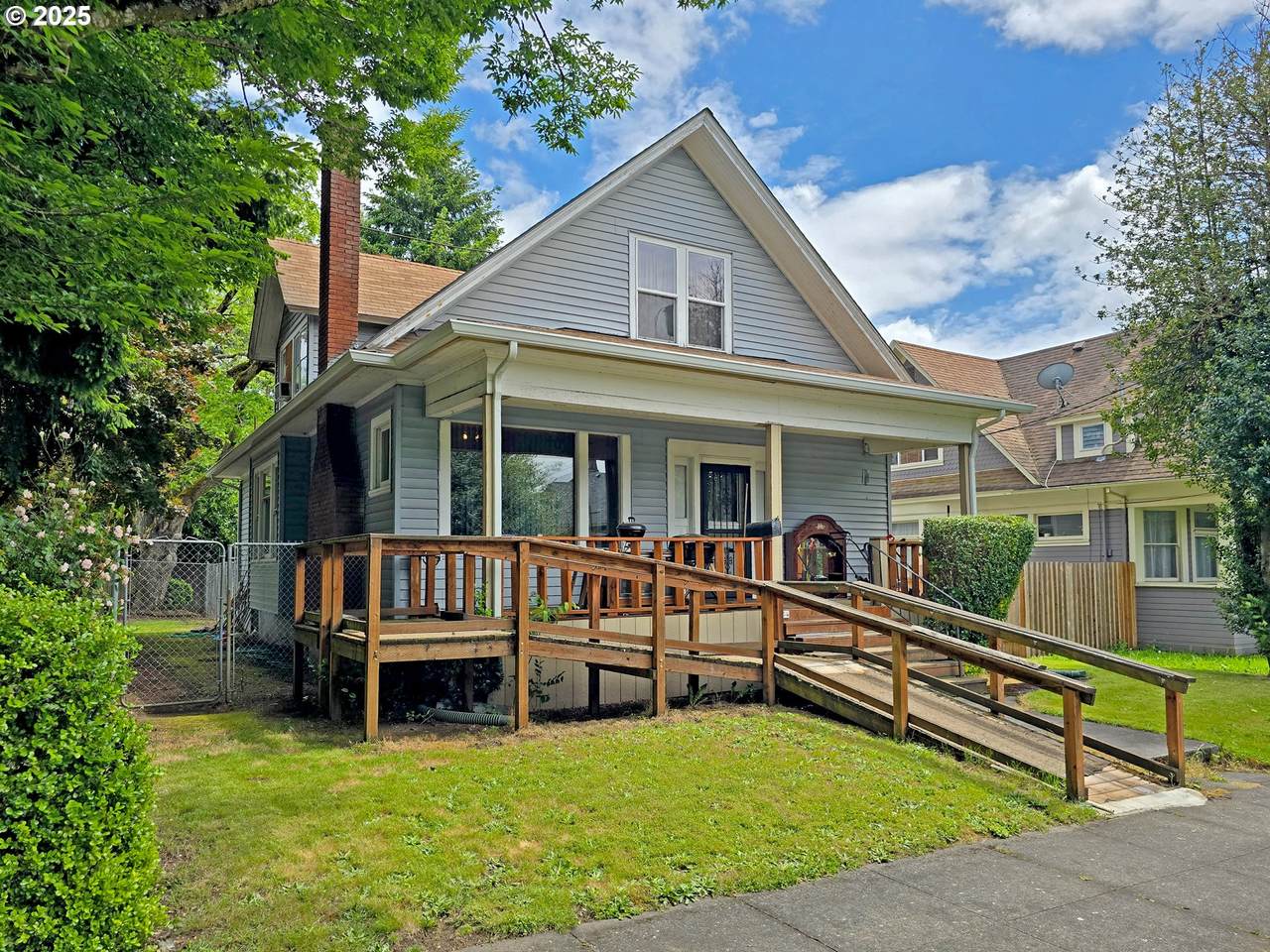 4054 Missouri Ave - Photo 1