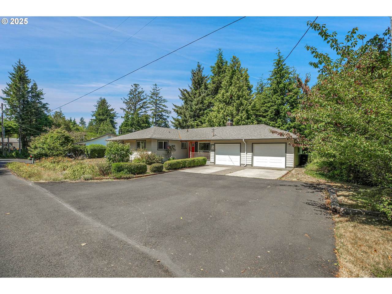 360 Edgecliff Dr - Photo 1