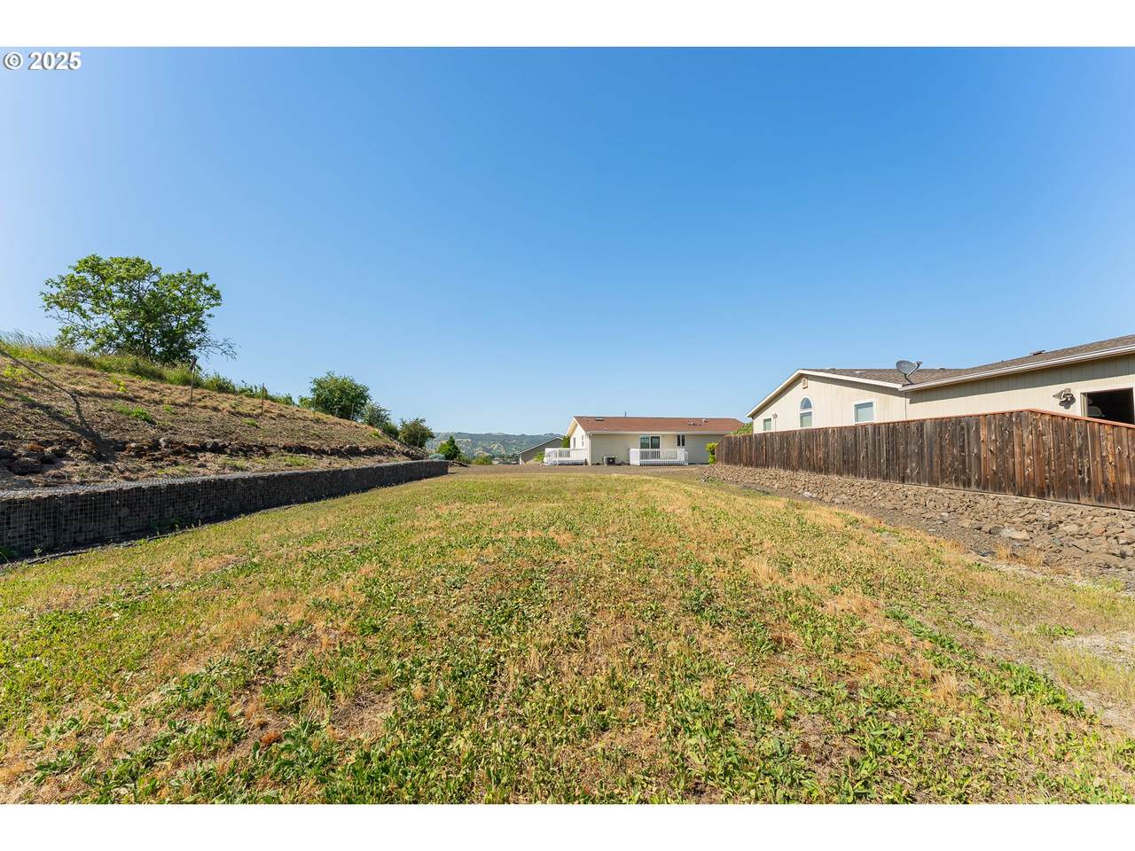 633 Highland Vista Ln - Photo 1