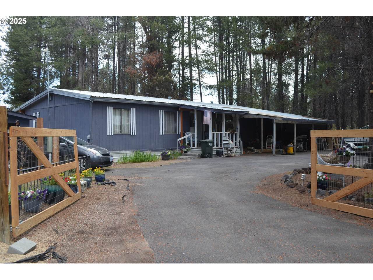 136028 Highway 97 - Photo 1