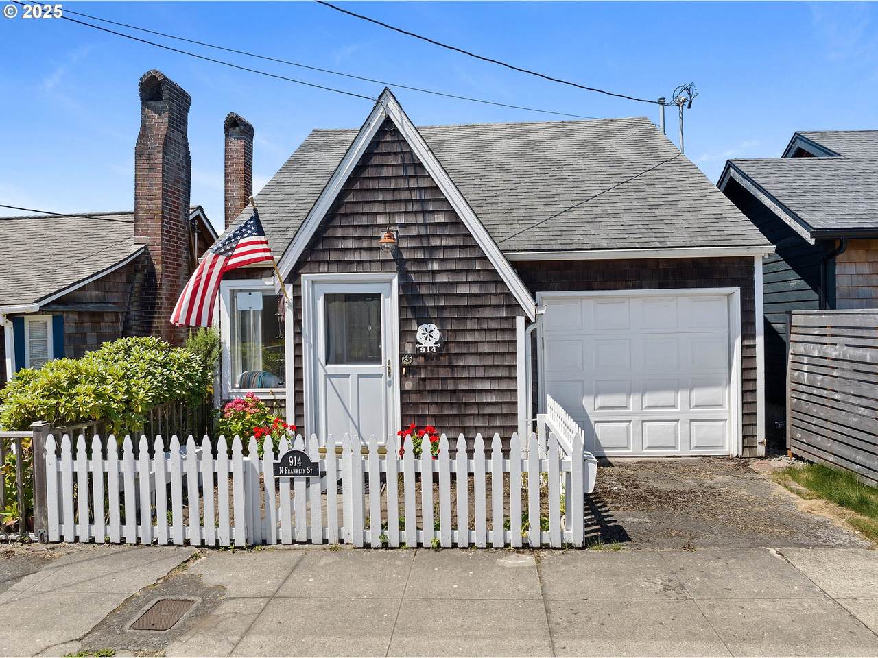 914 Franklin St - Photo 1
