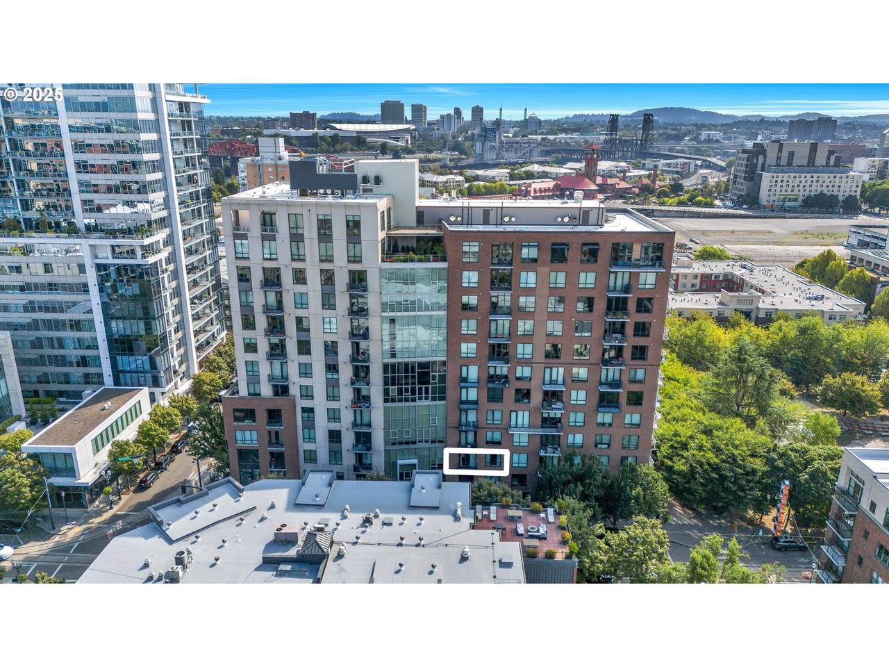 922 11TH Ave - Photo 1