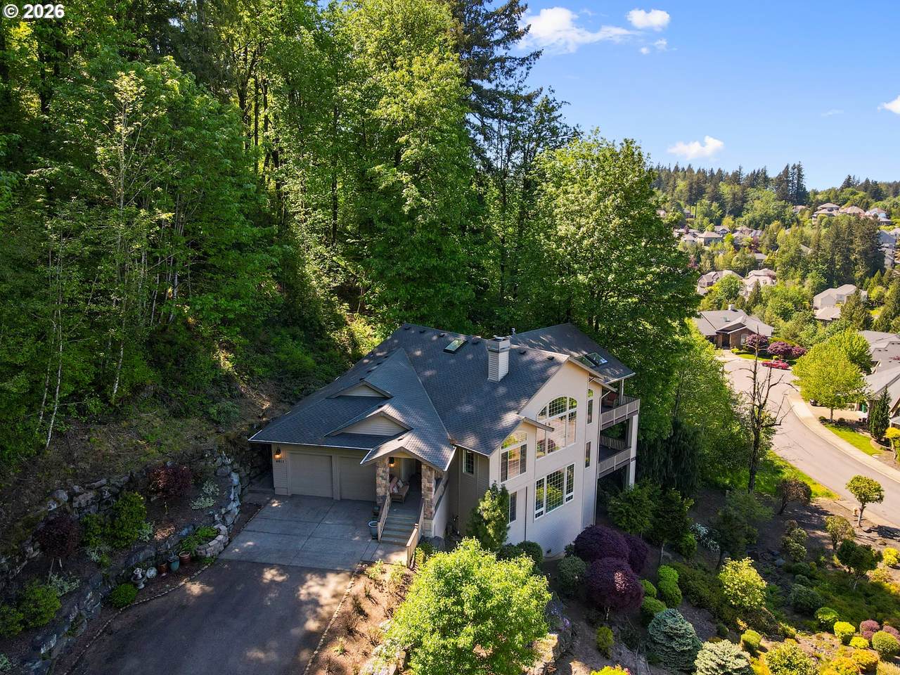 https://bt-photos.global.ssl.fastly.net/portland/1280_boomver_1_647609001-2.jpg