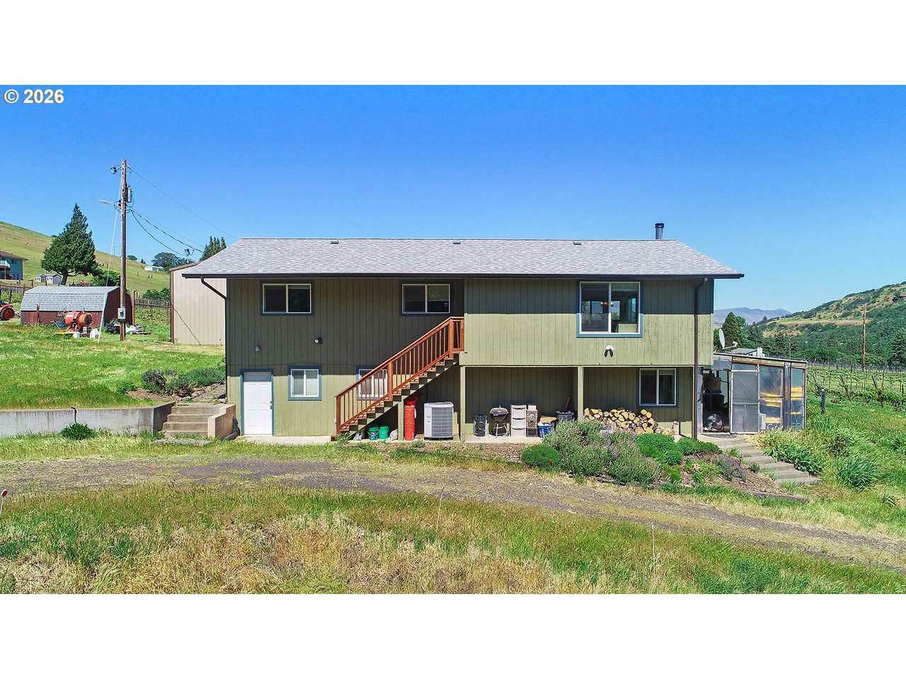 5073 Chenoweth Rd - Photo 1