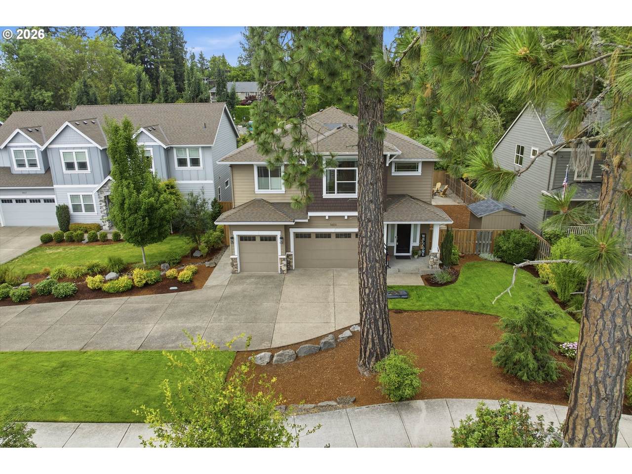 https://bt-photos.global.ssl.fastly.net/portland/1280_boomver_1_651472463-2.jpg