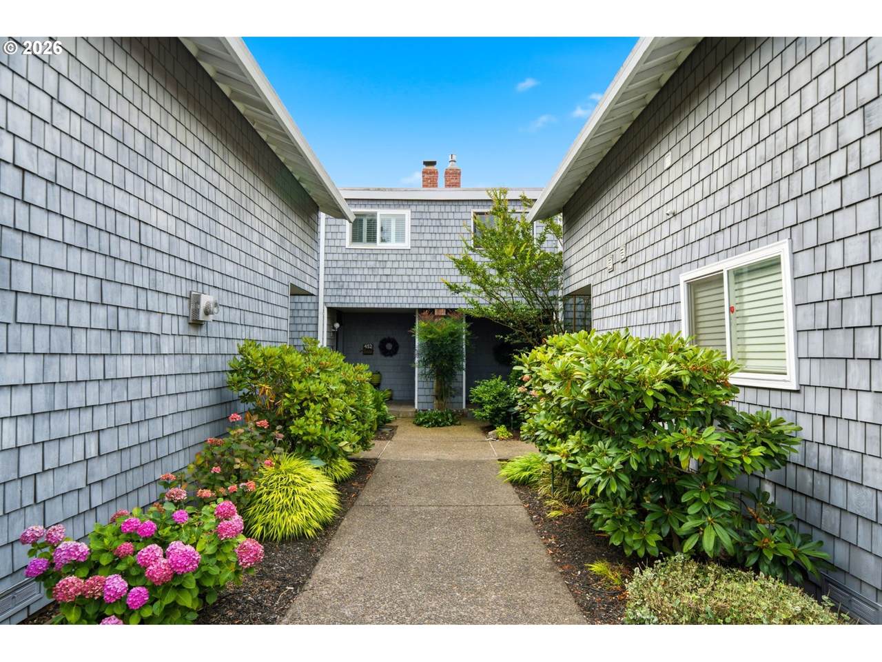 https://bt-photos.global.ssl.fastly.net/portland/1280_boomver_1_652478478-2.jpg