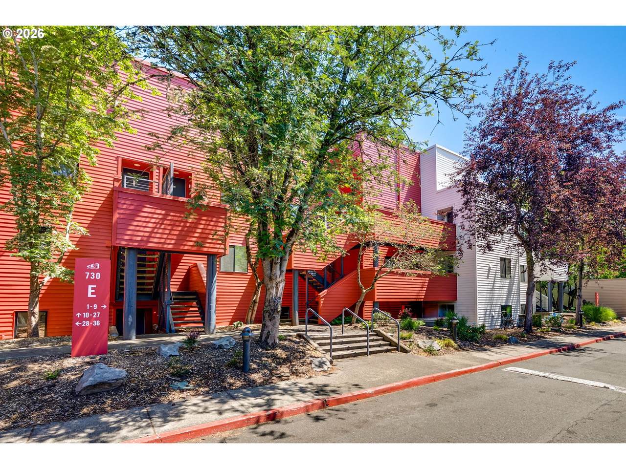 730 Naito Pkwy - Photo 1