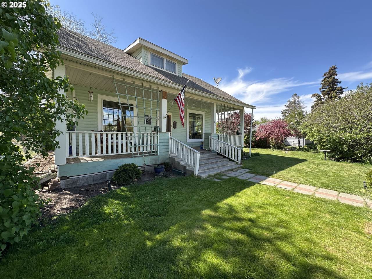 https://bt-photos.global.ssl.fastly.net/portland/1280_boomver_1_653807714-2.jpg