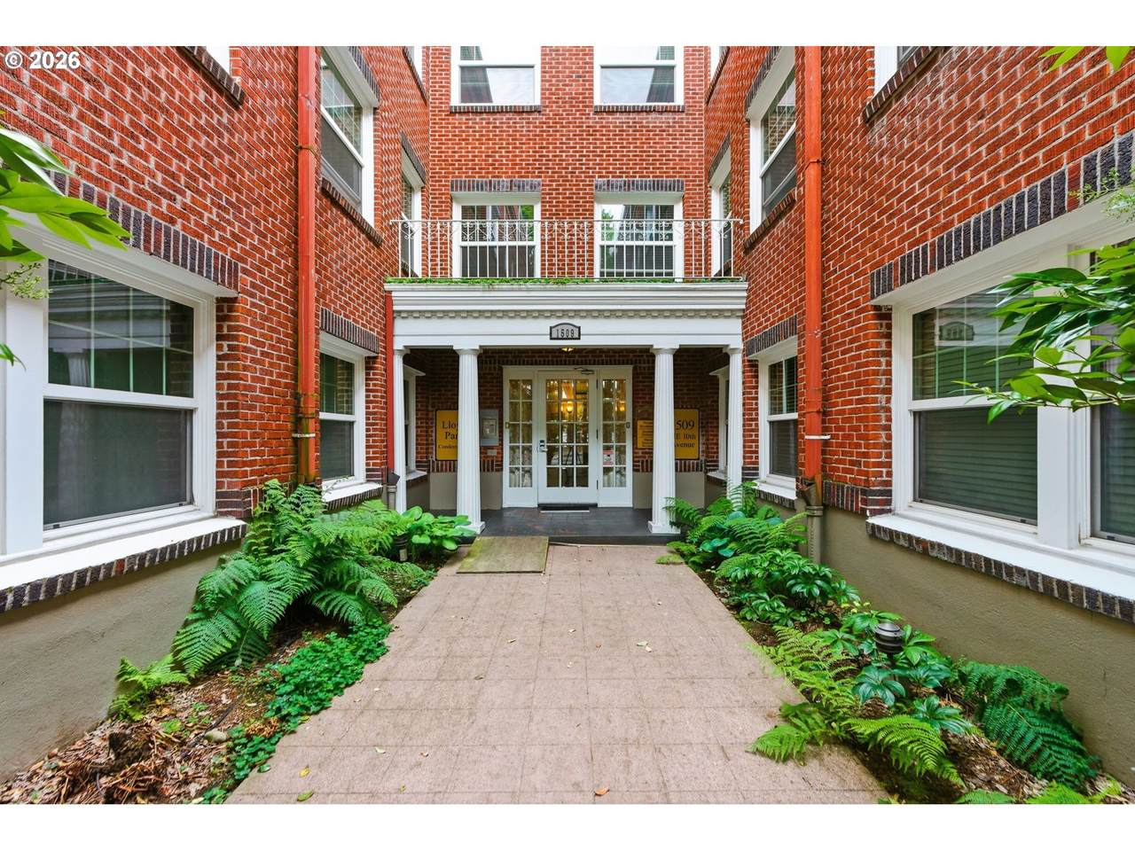 1509 10TH Ave - Photo 1