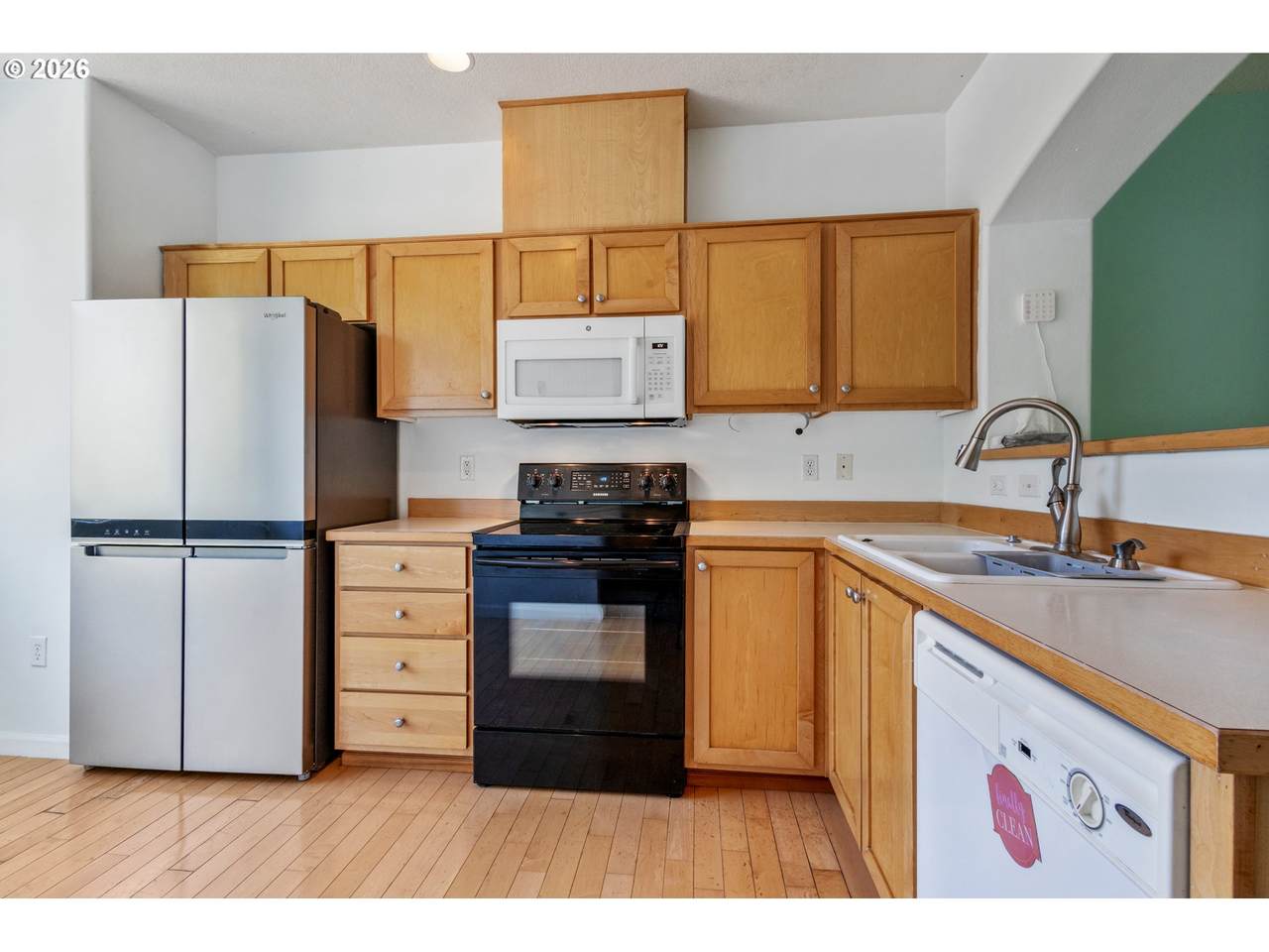 https://bt-photos.global.ssl.fastly.net/portland/1280_boomver_1_654415674-2.jpg