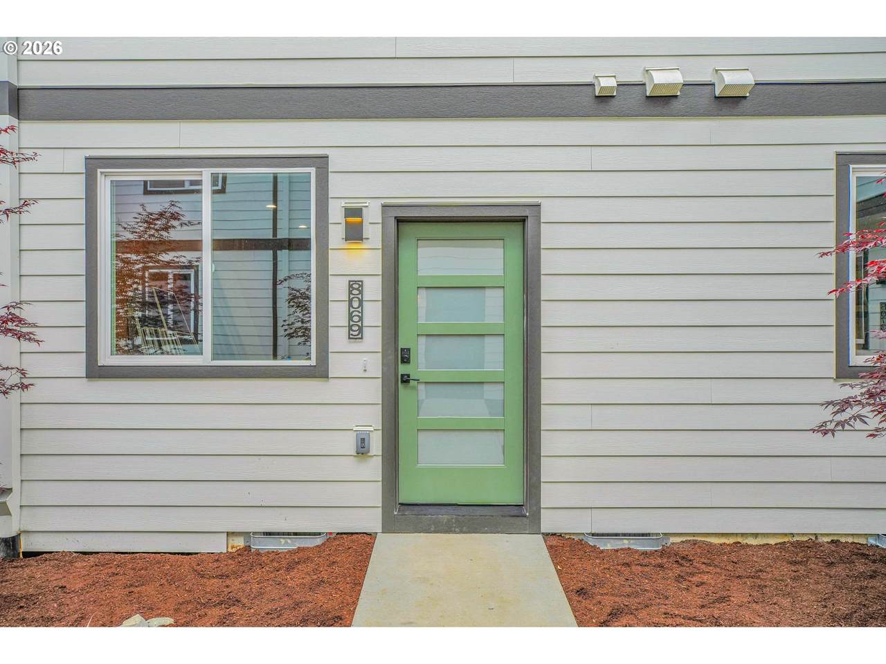 8069 Carlton St - Photo 1
