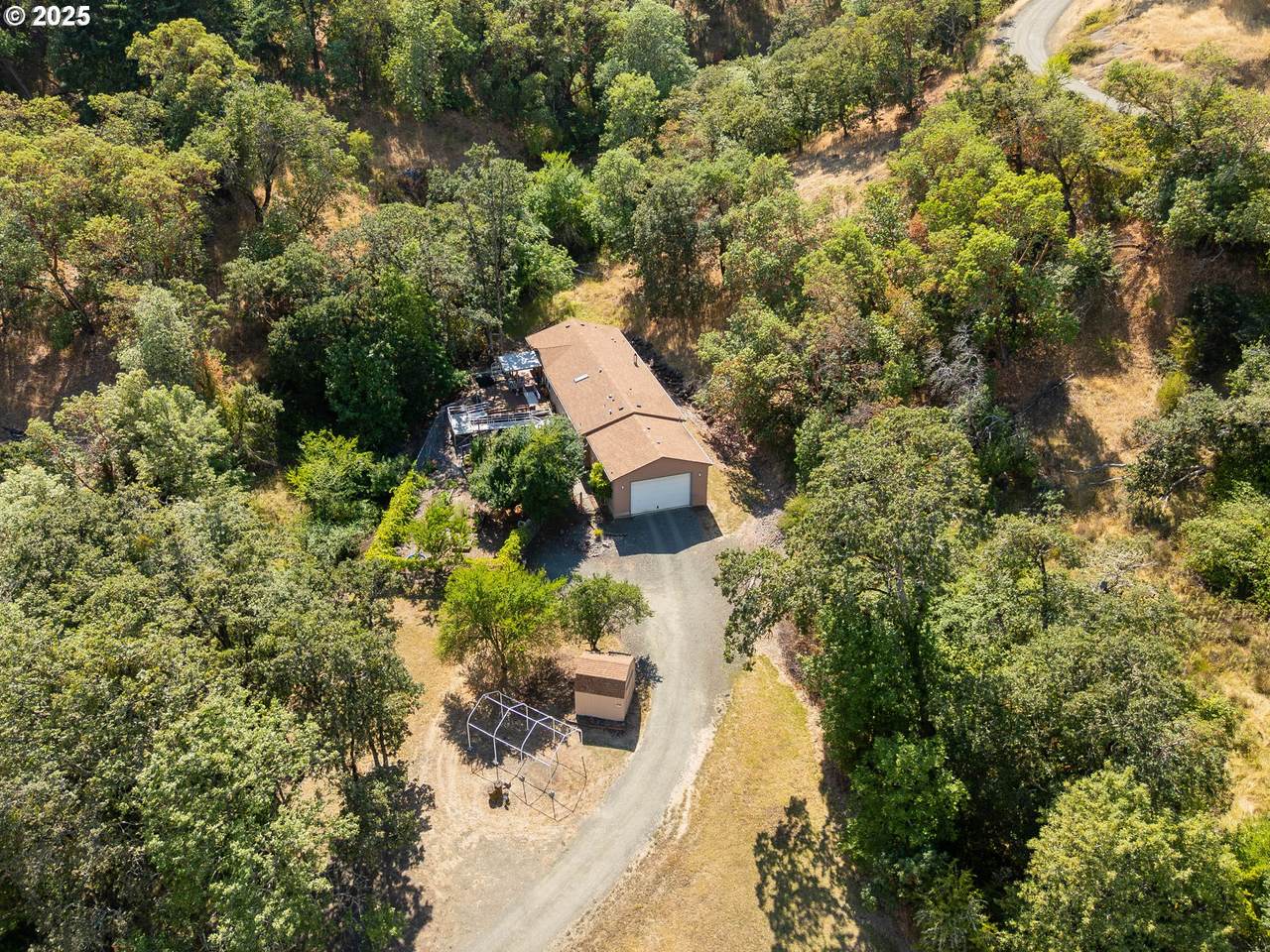 5120 Broad St - Photo 1