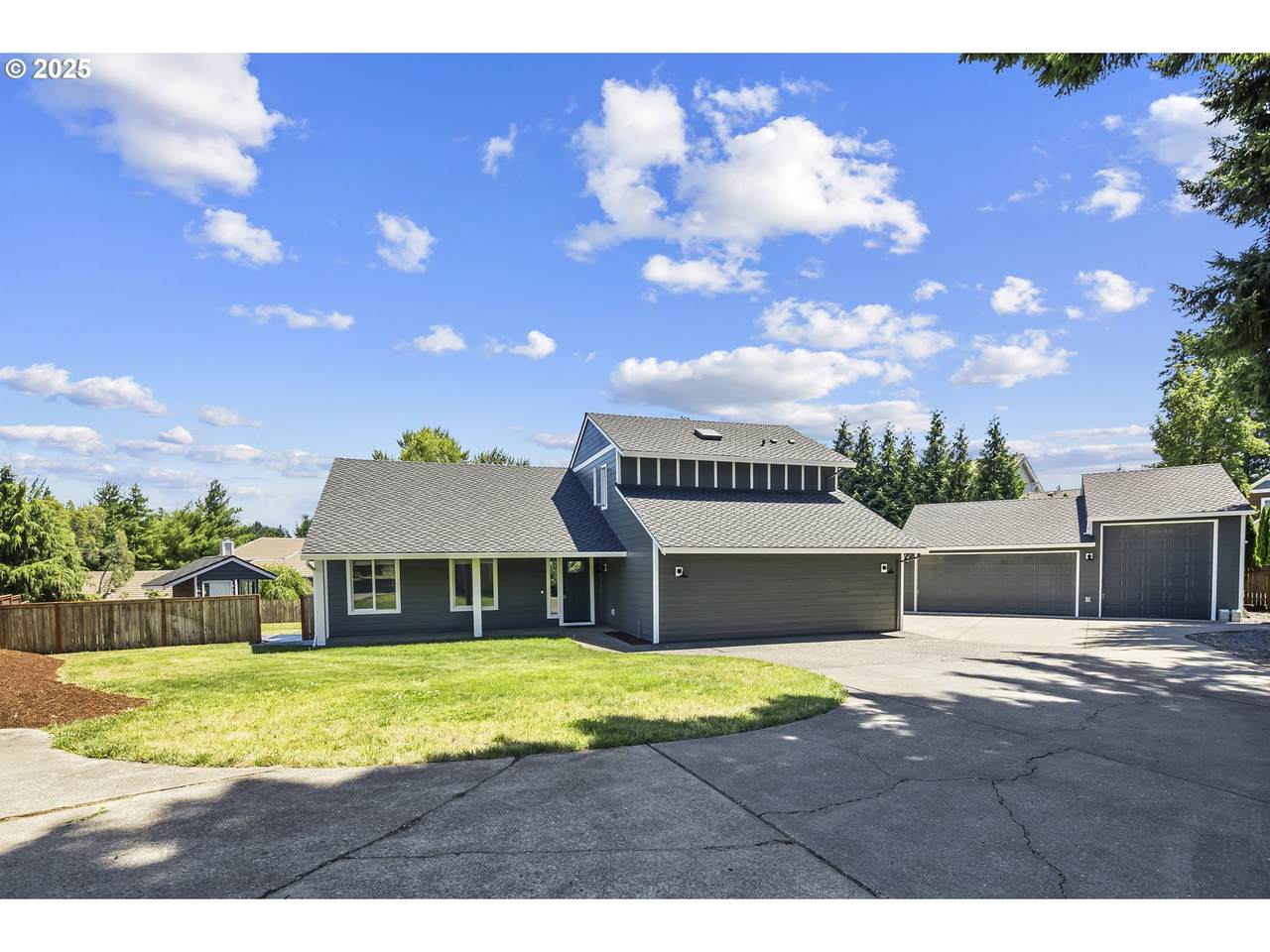 14940 141ST Ave - Photo 1