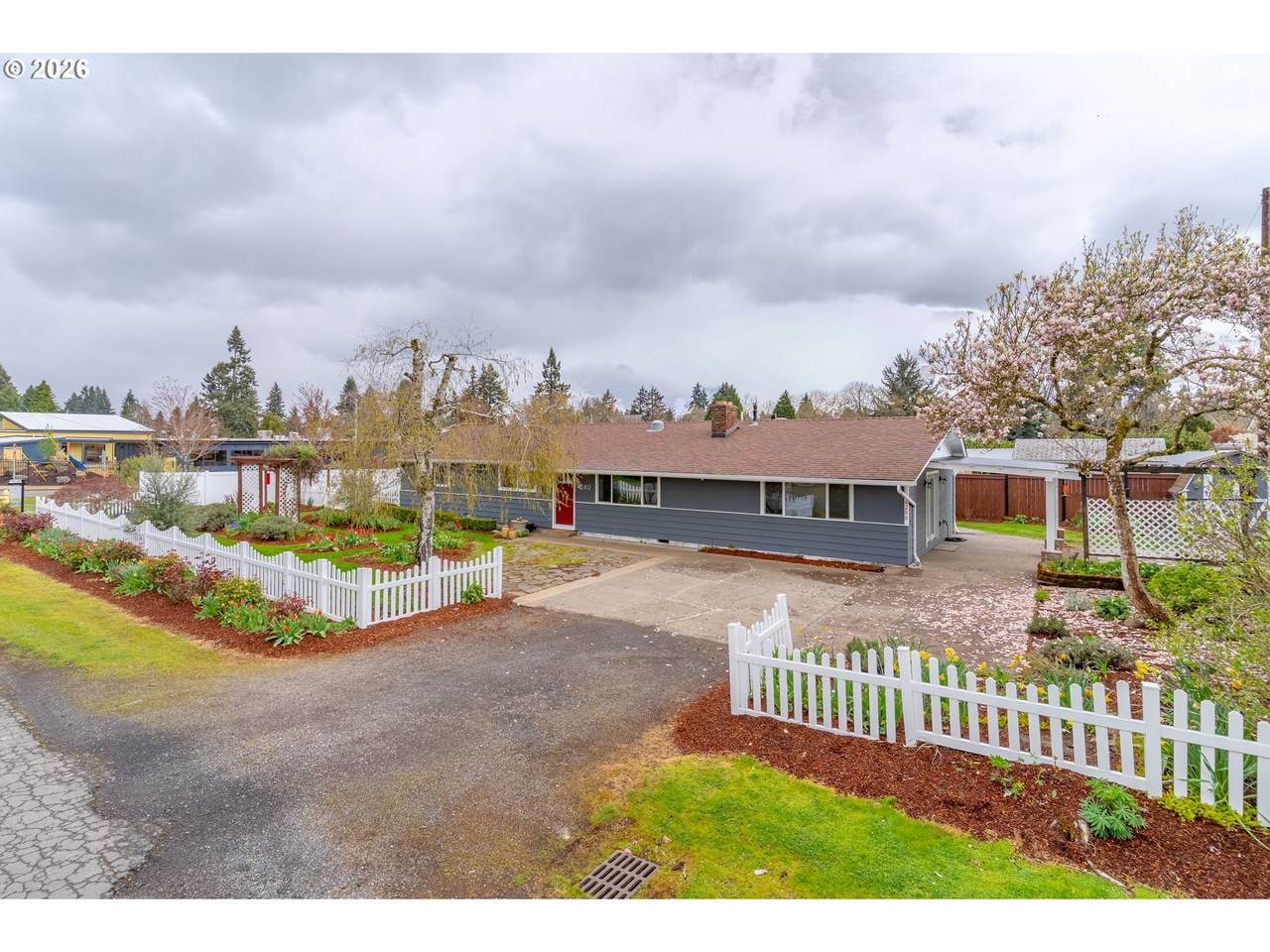 https://bt-photos.global.ssl.fastly.net/portland/1280_boomver_1_658856198-2.jpg