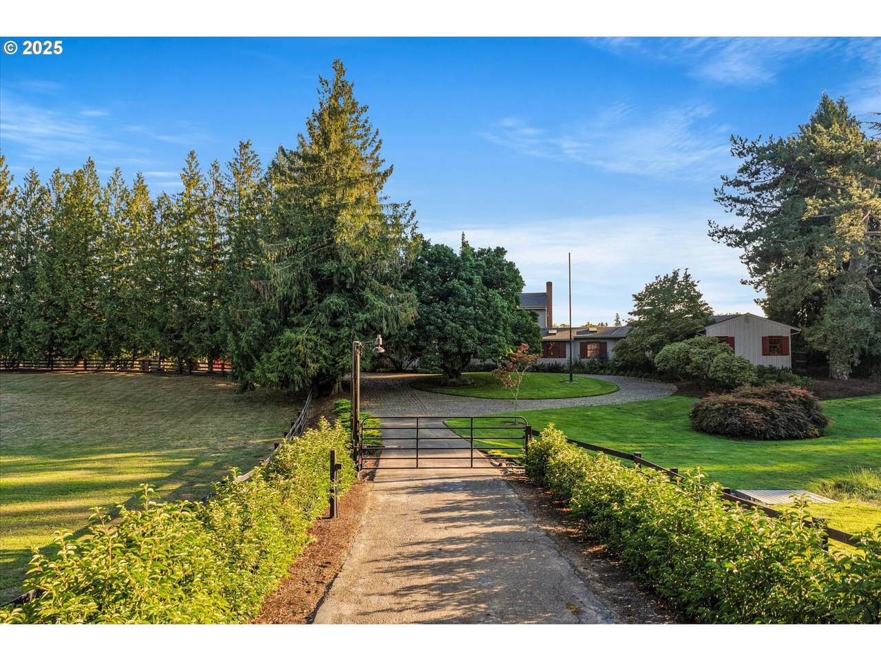 https://bt-photos.global.ssl.fastly.net/portland/1280_boomver_1_659840450-2.jpg