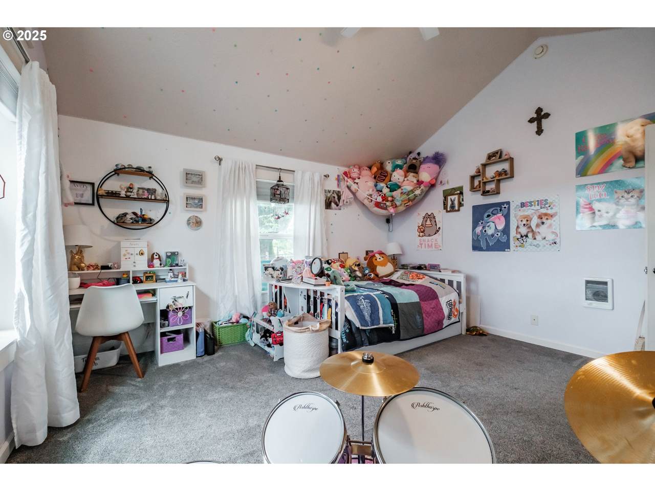 https://bt-photos.global.ssl.fastly.net/portland/1280_boomver_1_660205463-2.jpg