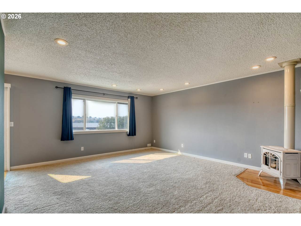 https://bt-photos.global.ssl.fastly.net/portland/1280_boomver_1_660318671-2.jpg