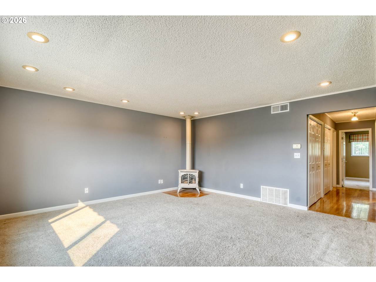 https://bt-photos.global.ssl.fastly.net/portland/1280_boomver_1_660318671-2.jpg