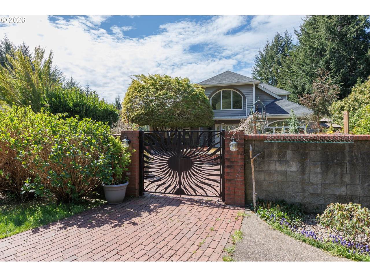 https://bt-photos.global.ssl.fastly.net/portland/1280_boomver_1_660962187-2.jpg
