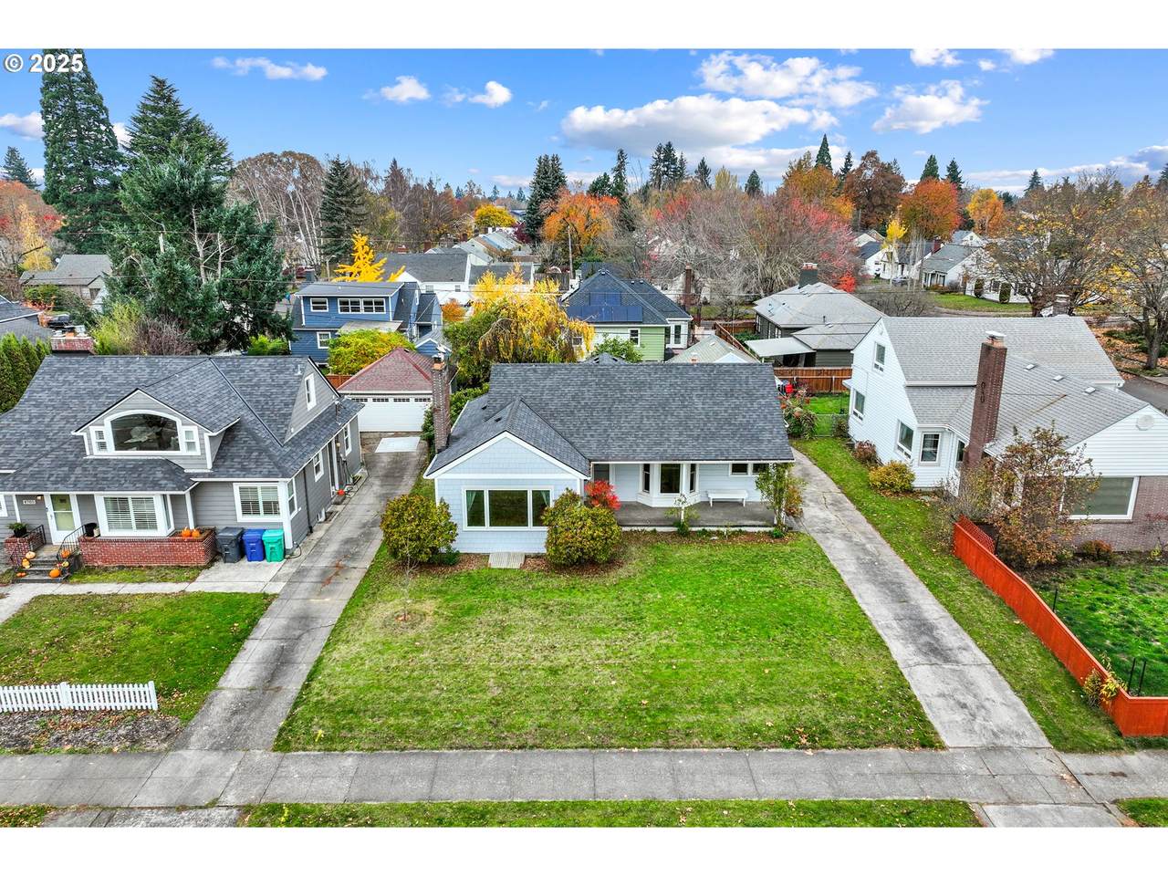 4703 Willamette Blvd - Photo 1