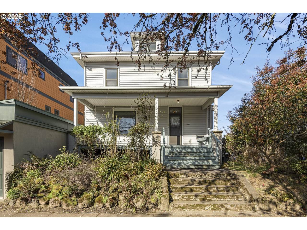 1903 12TH Ave - Photo 1