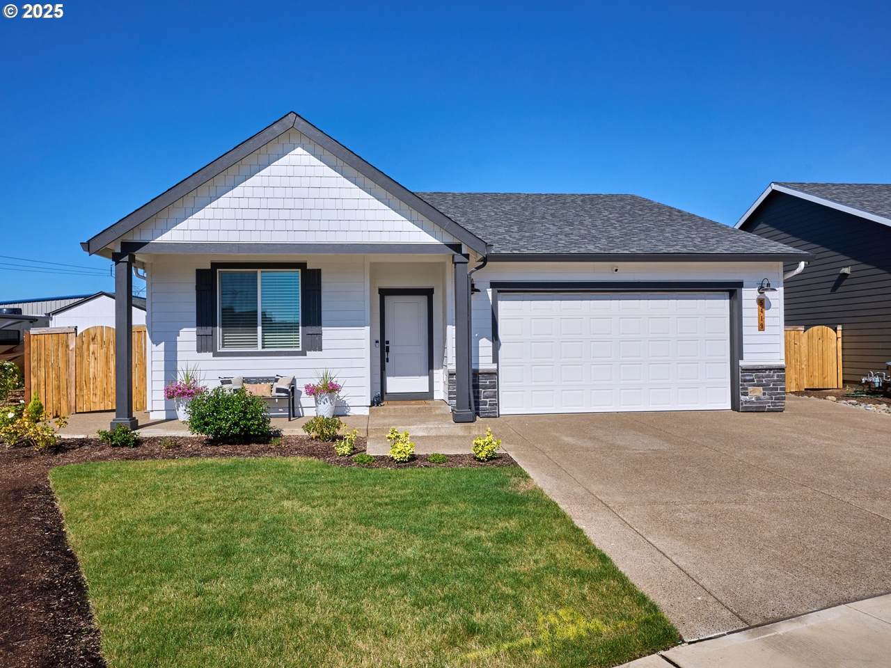 5419 Earth Pl - Photo 1