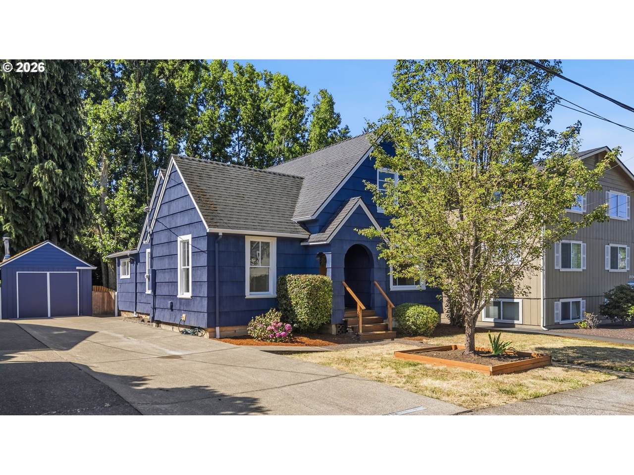 1020 E Ave - Photo 1