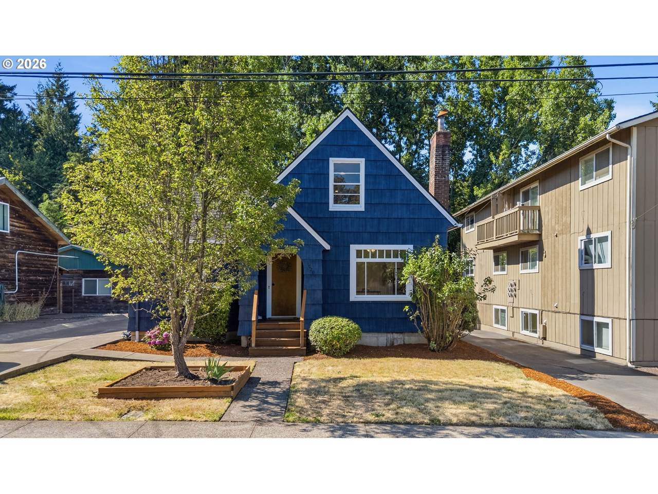 https://bt-photos.global.ssl.fastly.net/portland/1280_boomver_1_663095652-2.jpg