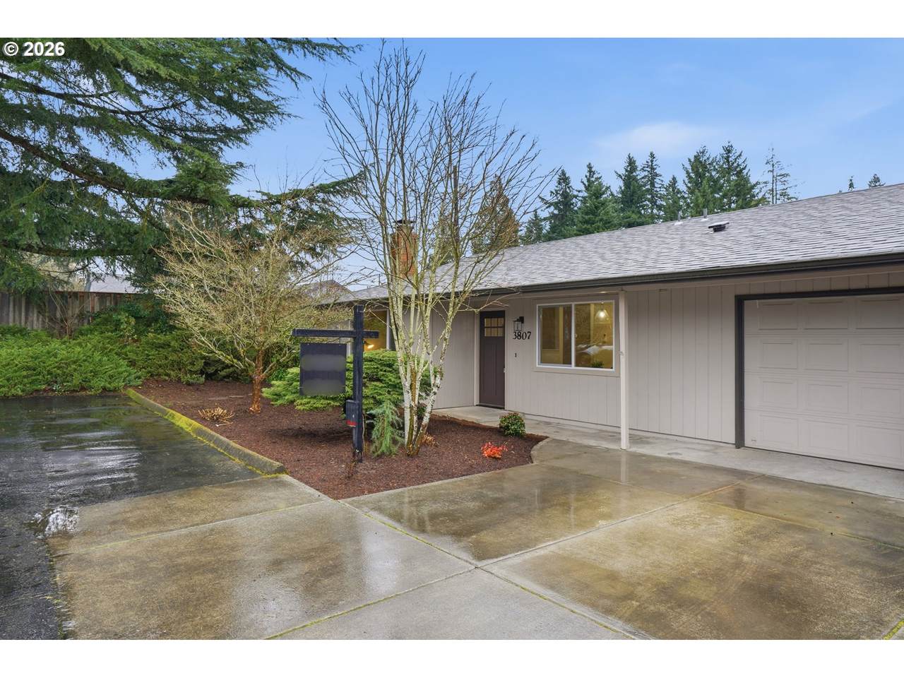 https://bt-photos.global.ssl.fastly.net/portland/1280_boomver_1_663226559-2.jpg