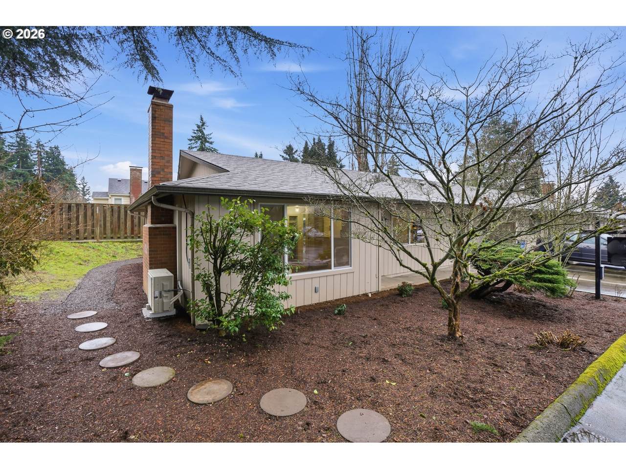 https://bt-photos.global.ssl.fastly.net/portland/1280_boomver_1_663226559-2.jpg