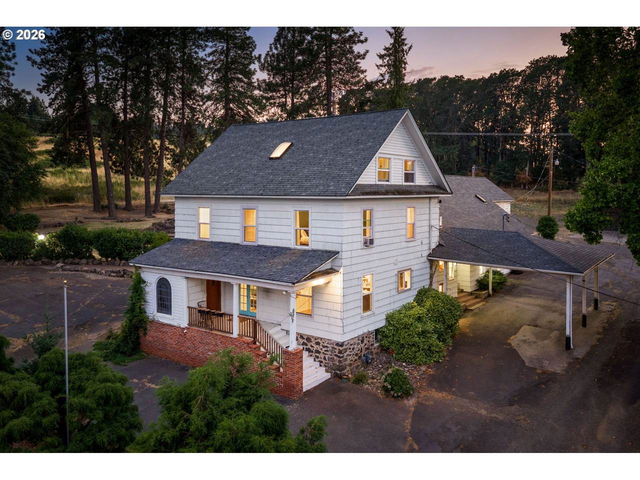 1270 Main Ave - Photo 1