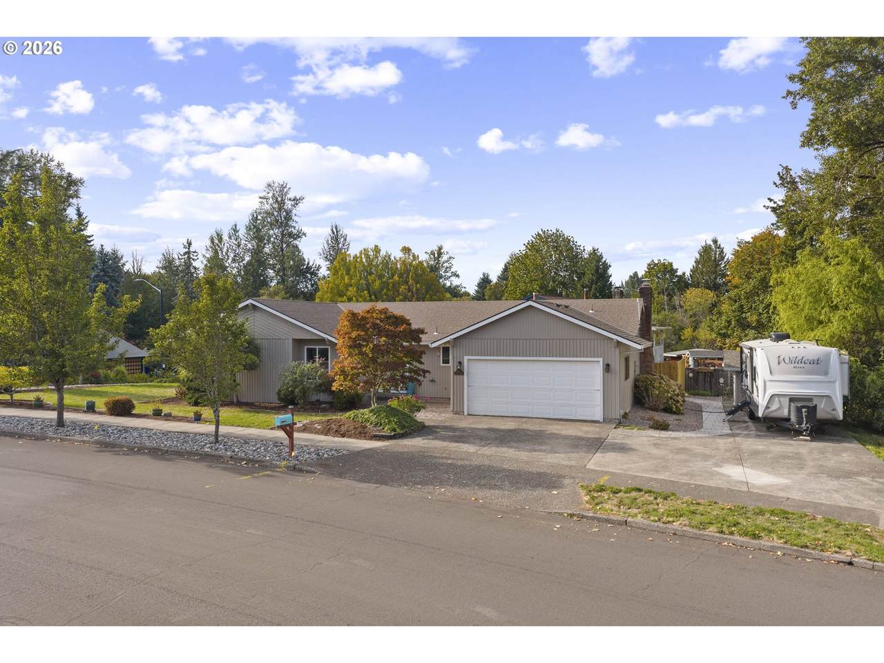 https://bt-photos.global.ssl.fastly.net/portland/1280_boomver_1_665246190-2.jpg