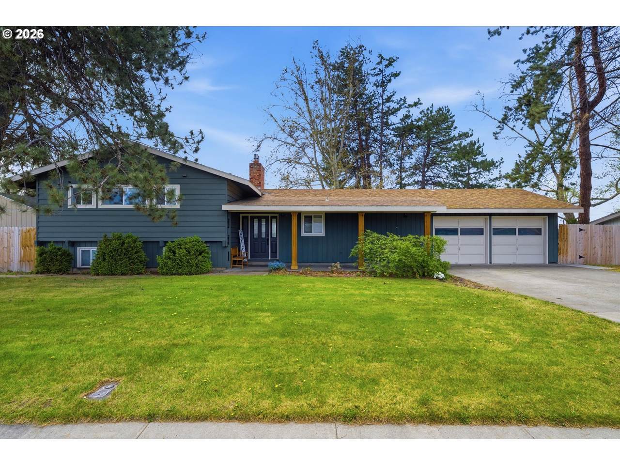 825 Ridgeway Ave - Photo 1