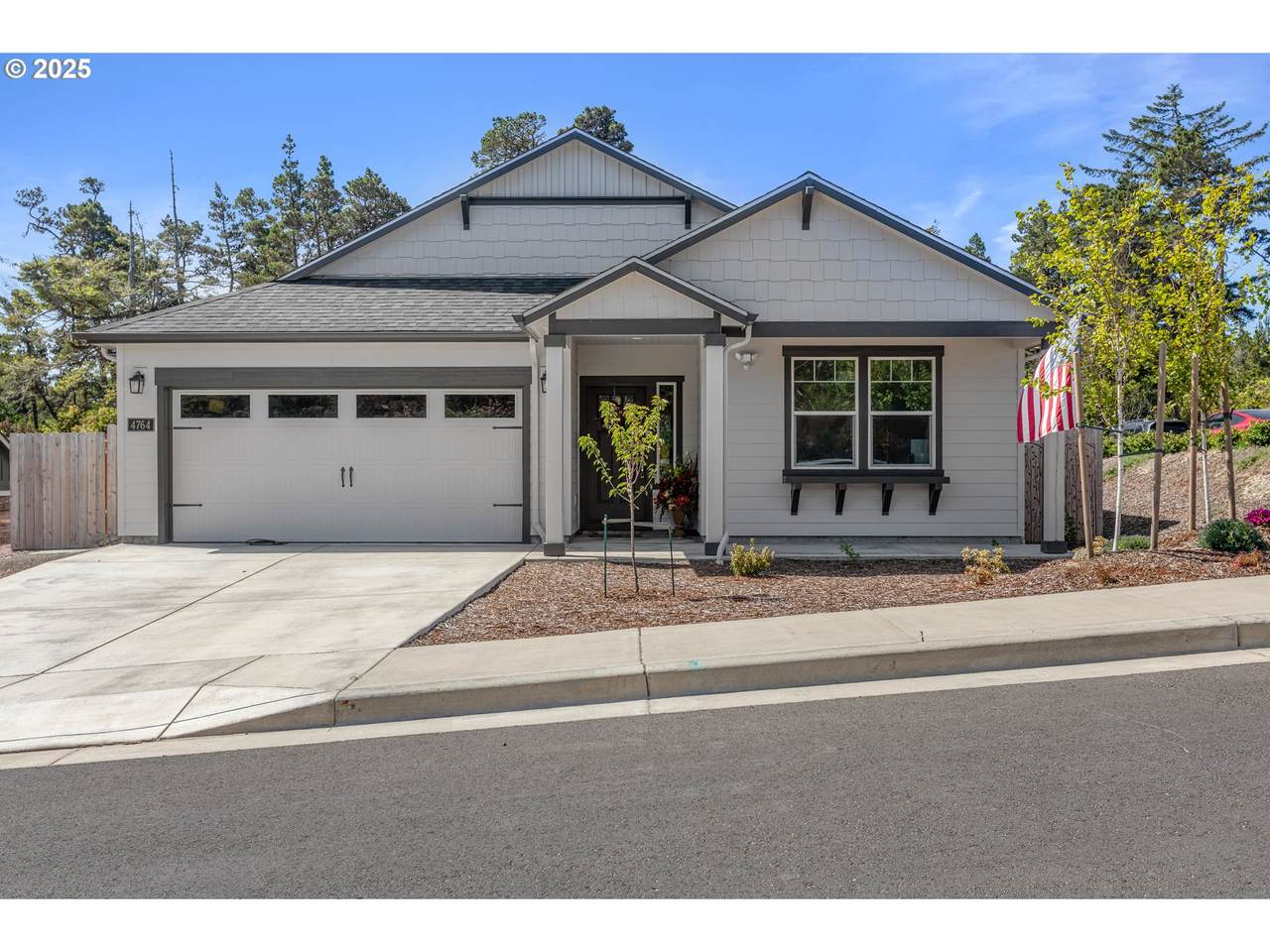 4764 Stonefield Ct - Photo 1