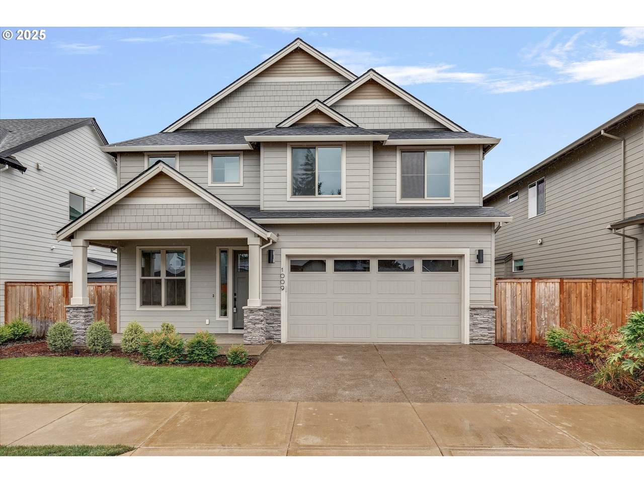 1009 17TH Ave - Photo 1