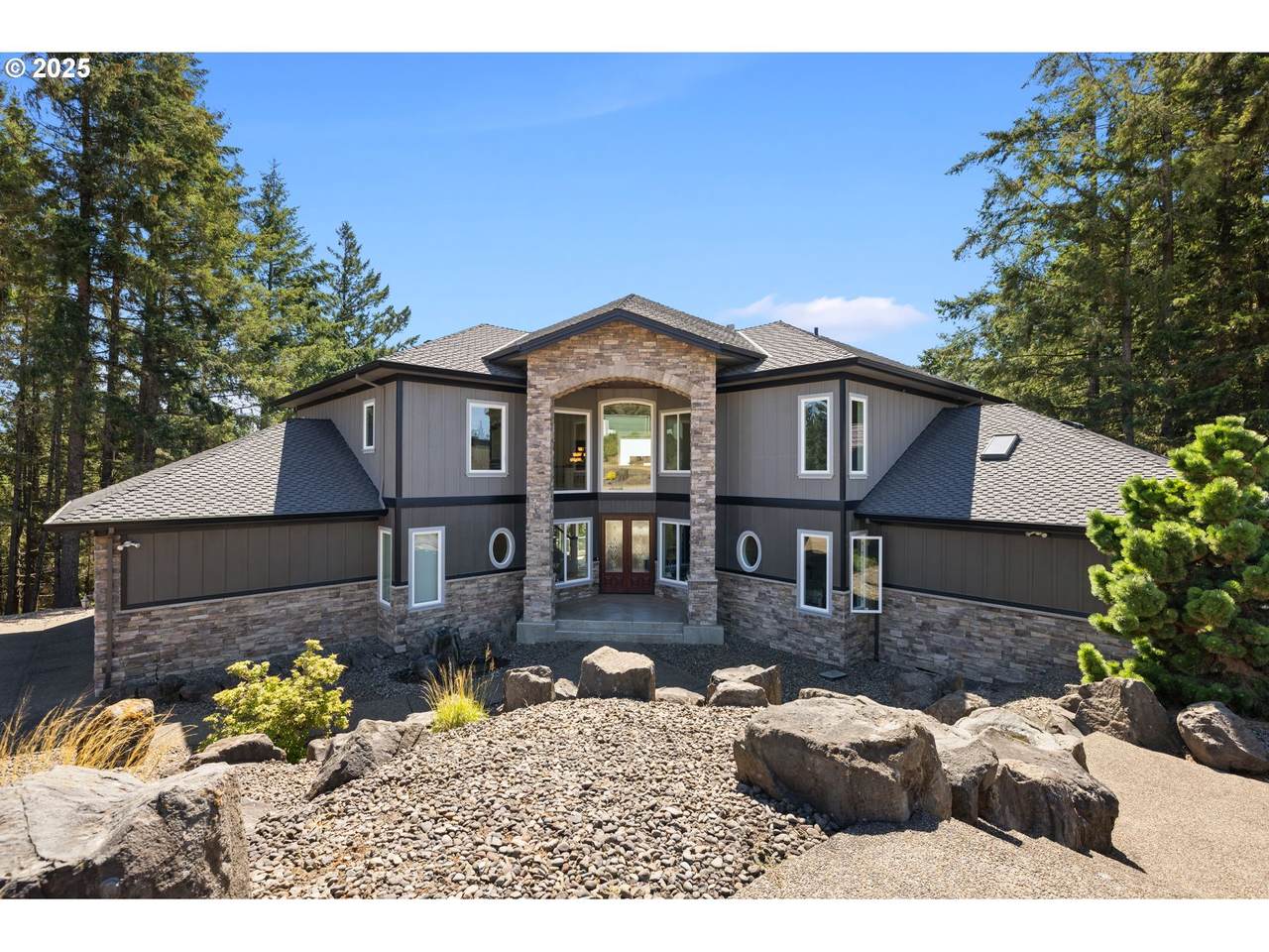 https://bt-photos.global.ssl.fastly.net/portland/1280_boomver_1_671016697-2.jpg