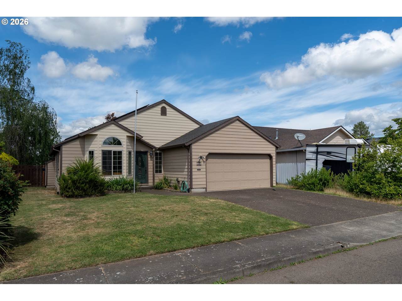 512 Pegasus Ct - Photo 1