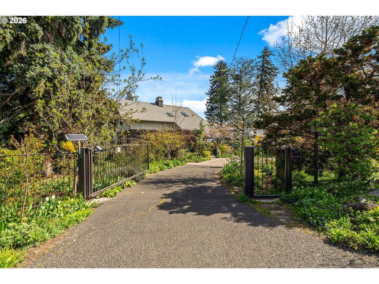 https://bt-photos.global.ssl.fastly.net/portland/1280_boomver_1_672493747-2.jpg