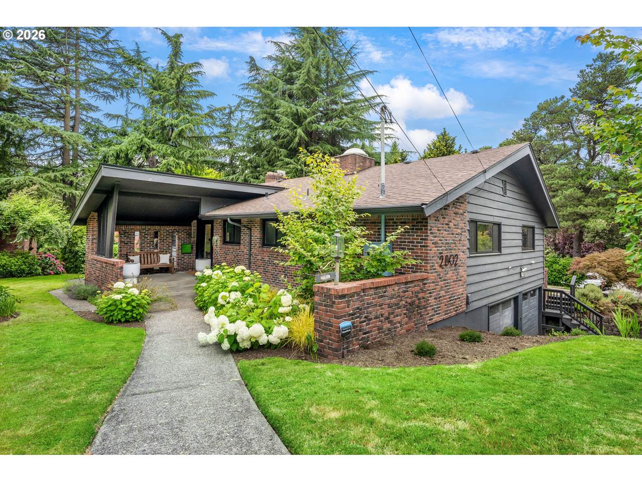 2802 Moreland Ln - Photo 1