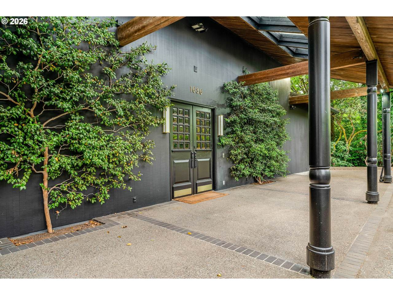 https://bt-photos.global.ssl.fastly.net/portland/1280_boomver_1_673116796-2.jpg