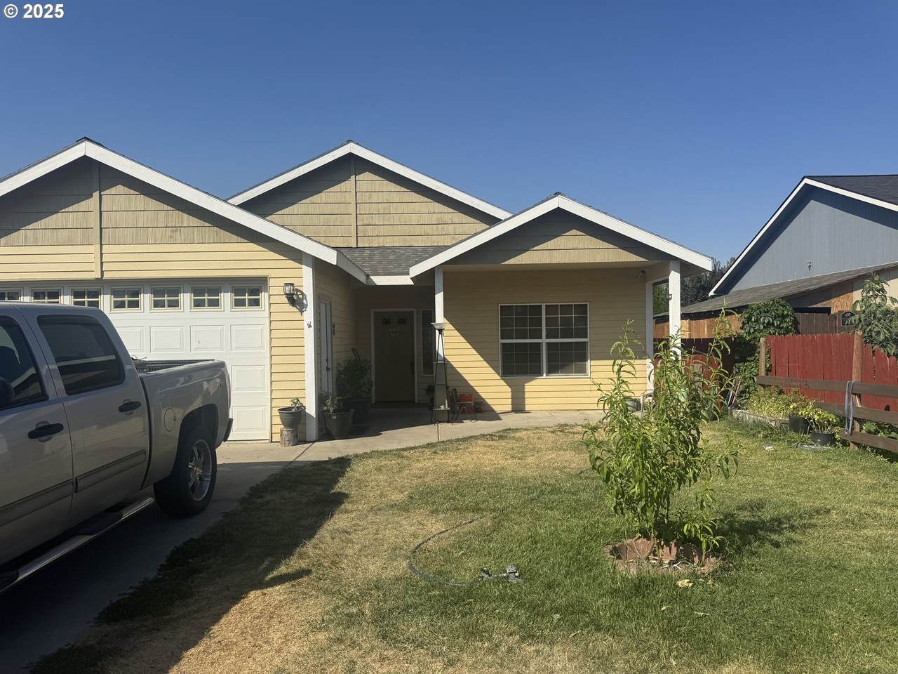 543 Elzora Loop - Photo 1