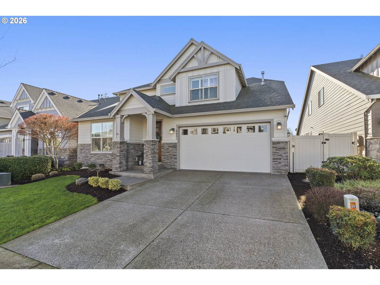 462 Turnberry Ave - Photo 1