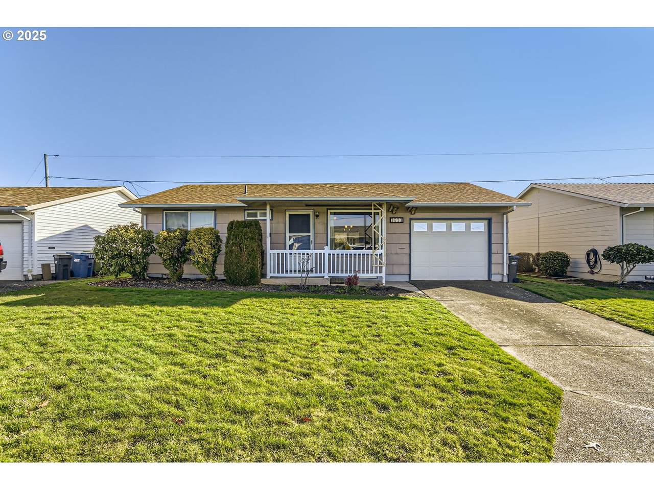 1674 Umpqua Rd - Photo 1