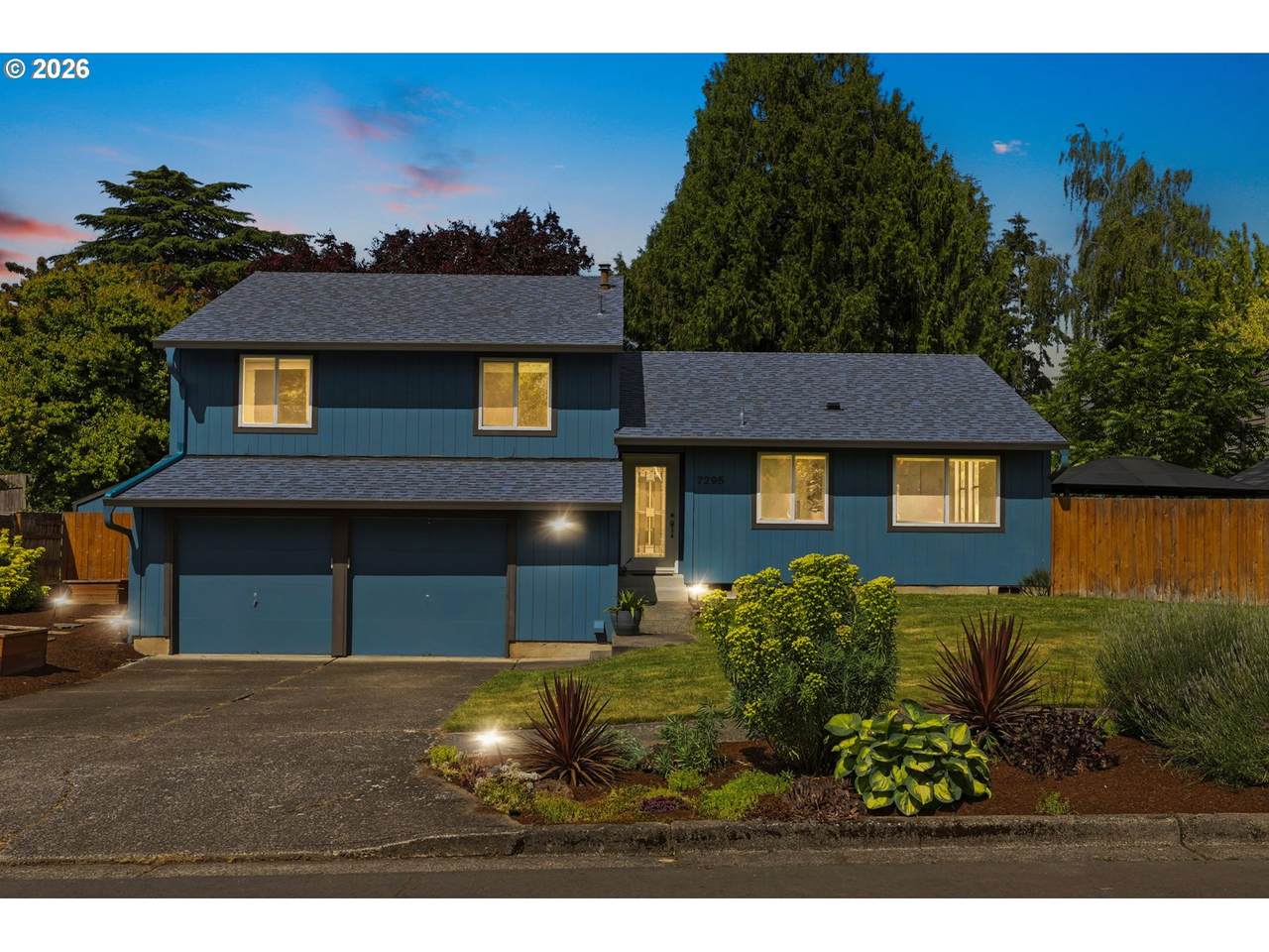 https://bt-photos.global.ssl.fastly.net/portland/1280_boomver_1_675565302-2.jpg