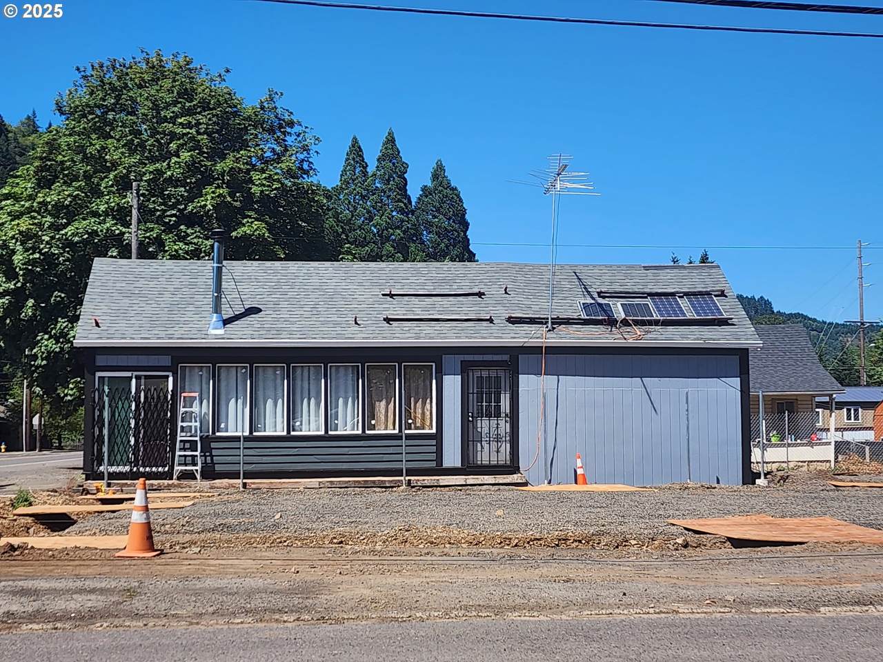 434 Cedar St - Photo 1