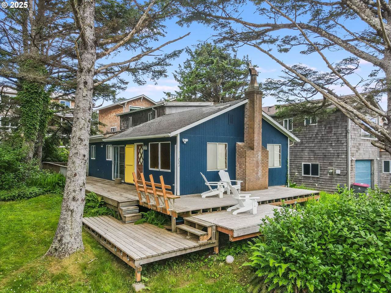 223 Kenai St - Photo 1