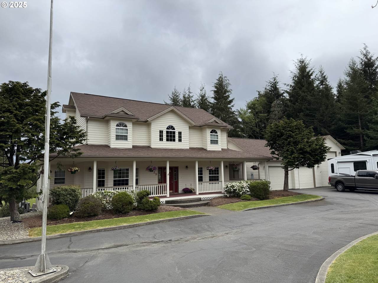 729 Ranch Rd - Photo 1