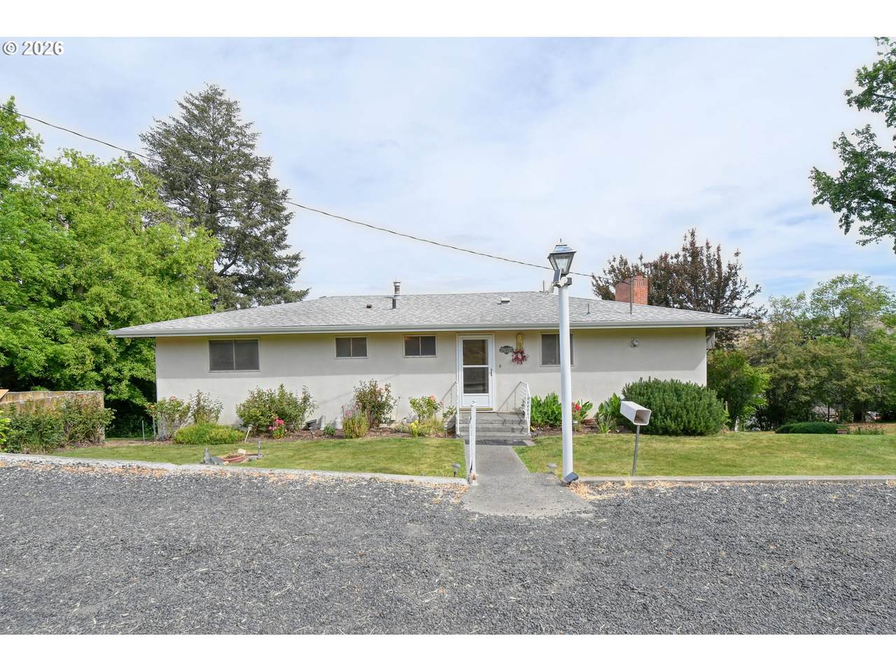 615 Isaac Ln - Photo 1